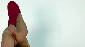 anna ocean croatian gymnast brunette stretches flexible legs and small tits pussy