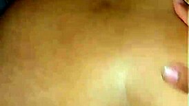 adoro fuder ela de 4 no quarto close-up cuzinho piscando e gemendo alto uhh