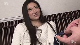 Japanese Wife Nozomi Sells Worn Pussy-Scented Panties Handjob
