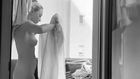 chubby babe hangs laundry naked on balcony flashing shaved pussy to neighbors! 😏👀🍑