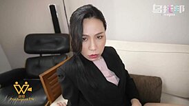 Milf Boss Catches Guy Off Guard at Home for Pussy Pound