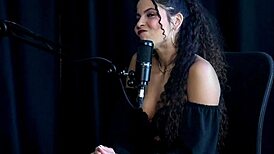 safada dances sensual then admits loving trail fuck and trans cock prelims
