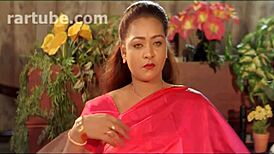 Chubby mallu heroine stars in steamy high-definition indian scene
