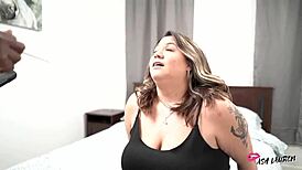 personal assistant's juicy pussy lips stretched by muscular black boss bareback riding