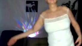 uhh my stepmom's such a webcam whore makin me so horny 22