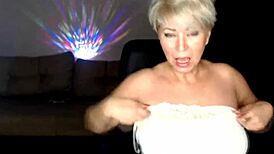 uhh my stepmom's such a webcam whore makin me so horny 22
