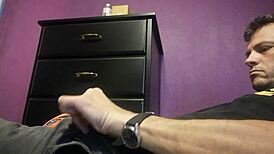 Watch me explode cum using this insane squirting machine now!!