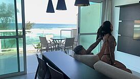 cheguei da praia louca pra foder e gozei no pauzão do negão tatuado