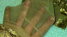 Cheating wife Daria's nylons ripped post-wedding