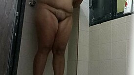 Mommy's fat hairy pussy spied in toilet!