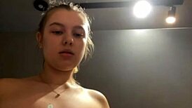 damn, this bbw gets fingered n fucked extreme outdoors till she cums hard