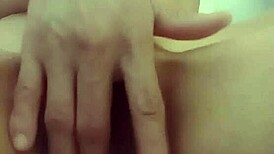 skinny puta fingers her wet pussy