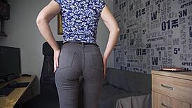 Milf teases big ass in tight jeans panties