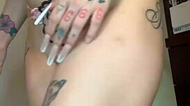 Wanna see this curvy babe tease her dripping ass and pussy till she squirts?