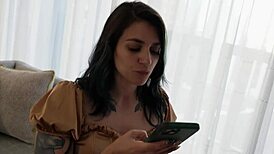 hey new hooters girl, wedgie that curvy ass in lingerie? 😏🍑