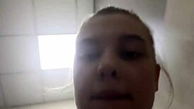 amateur teen squirts extremely close-up in public gym