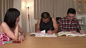 mikan's hot blowjob sharing in threesome fun 😍🍆👅