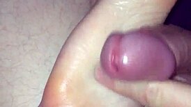 gf's soft feet get footjob cumshot from amateur fetish jerk