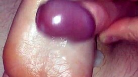 gf's soft feet get footjob cumshot from amateur fetish jerk