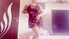 damn those hot big tits in sexy dress... blonde plays her wet pussy 😘