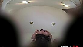 Chubby facesitter takes control