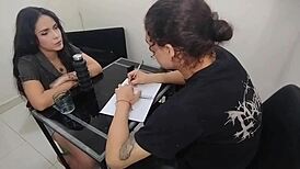 Sexy secretaria latina es follada por una gran polla la muy putita le encantan las pollas grandes porno en espanol