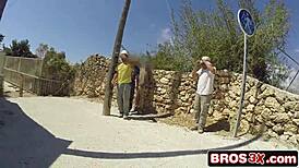 Blonde shows public twerking outdoors with partner