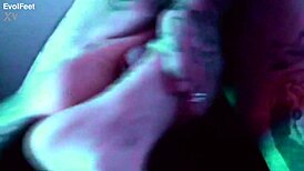 Worship those feet loser