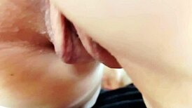 maturemons horny mature displays huge meaty cunt flaps