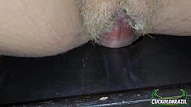 deixei estranho me foder e corno ajudou