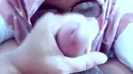 enjoyable blowjob from hijab girl for her in law