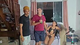 A safada e casada da tigresavip mandou o marido sair so pra mim dar gostoso