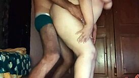 Arab Egyptian Bbw Wife Fucked By Husband In Bedroom