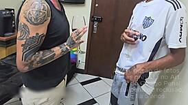 o encanador safado me pegou exausto e montou